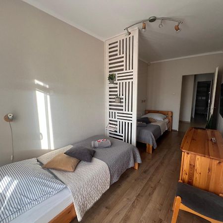 Centrum Apartman Kaposvar Bagian luar foto