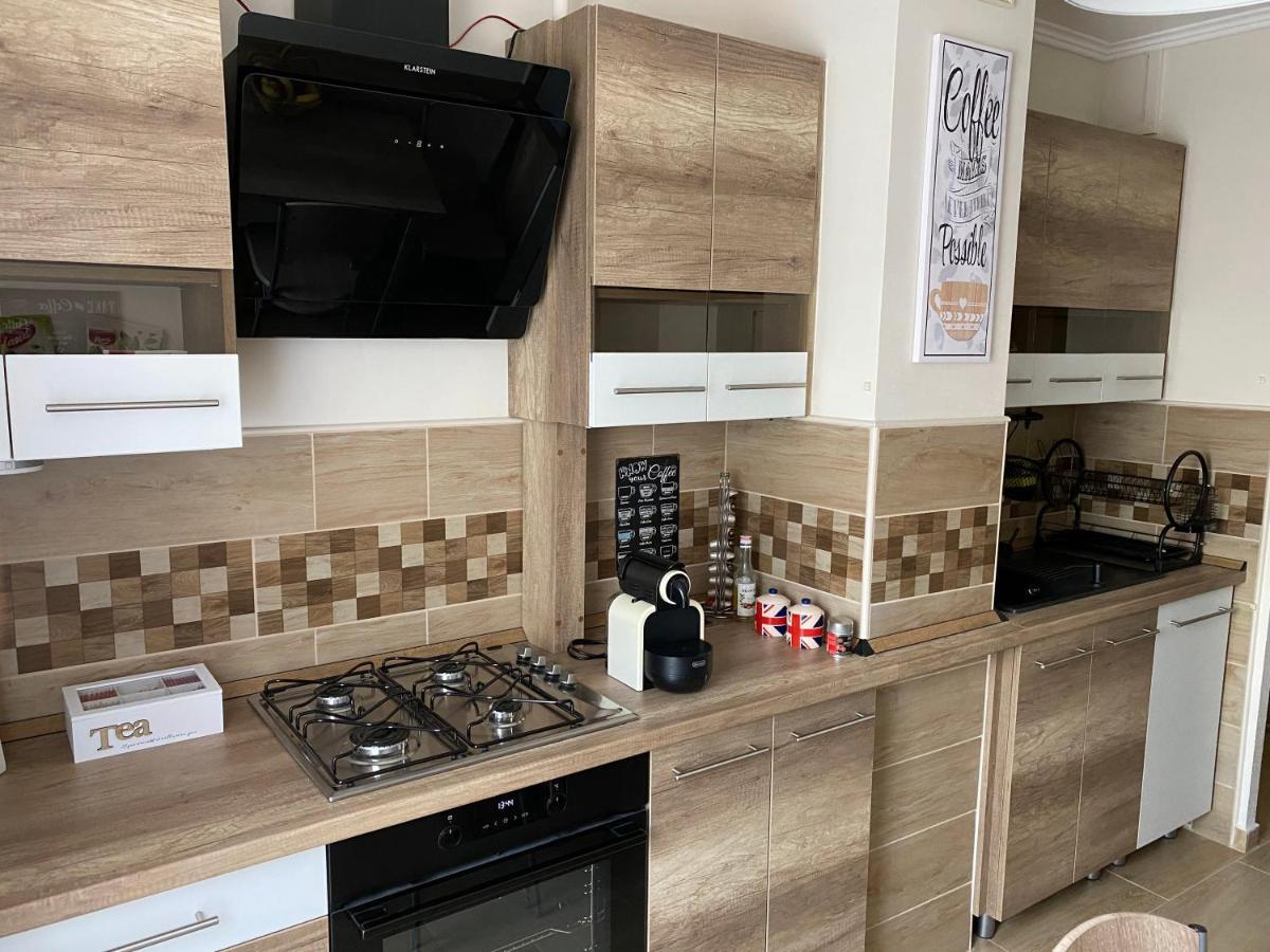 Centrum Apartman Kaposvar Bagian luar foto