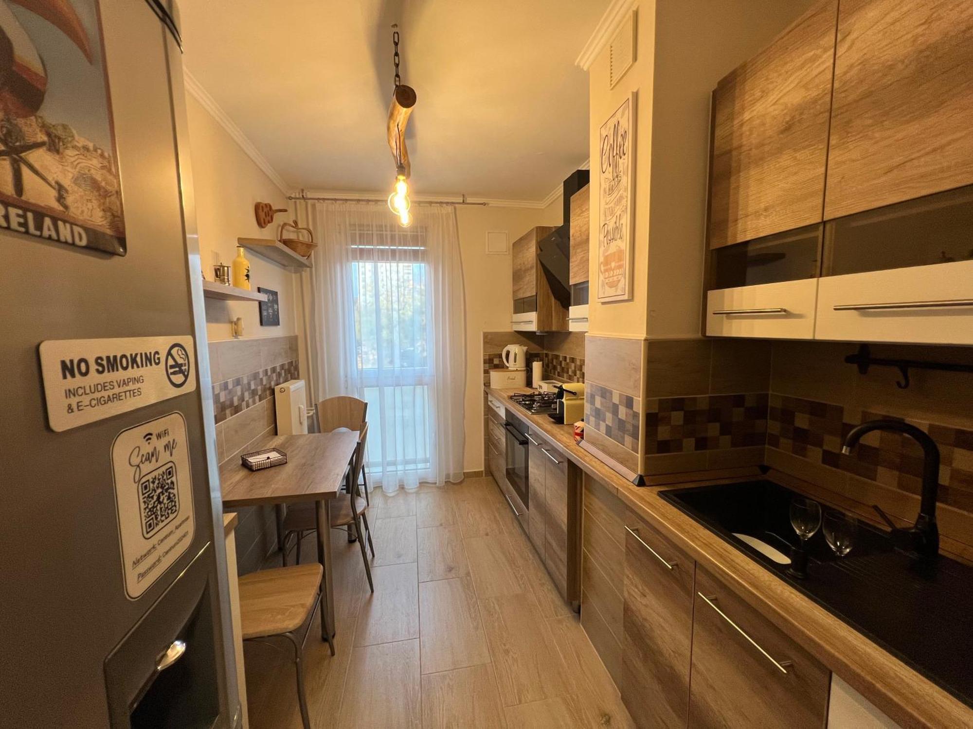 Centrum Apartman Kaposvar Bagian luar foto